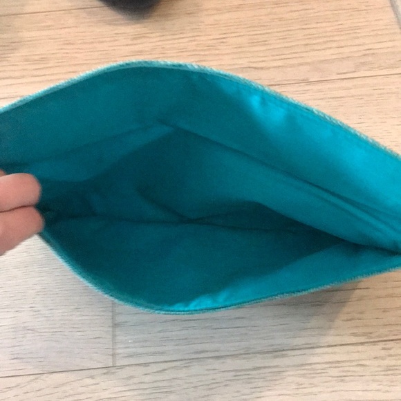 Woven Clutch - Picture 2 of 2